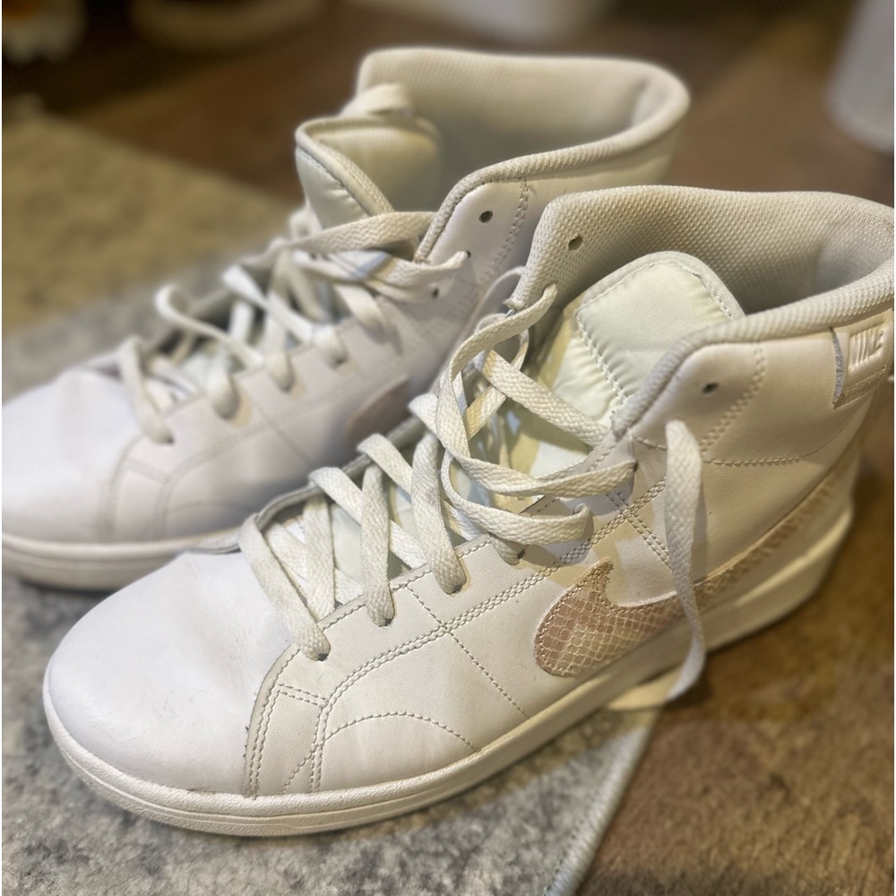 Nike Court Royale 2 Mid High Top Sneakers with Snakeskin Swoosh Women’s Size 11